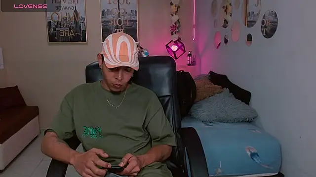 KokoAndRin online show from January 18, 7:15 pm