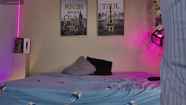 KokoAndRin online show from February 4, 10:55 pm