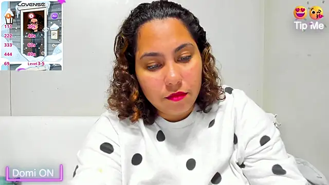 Snapshot of isobeladams20 chatting on January 6, 11:52 pm isobeladams20 online show from January 6, 11:52 pm