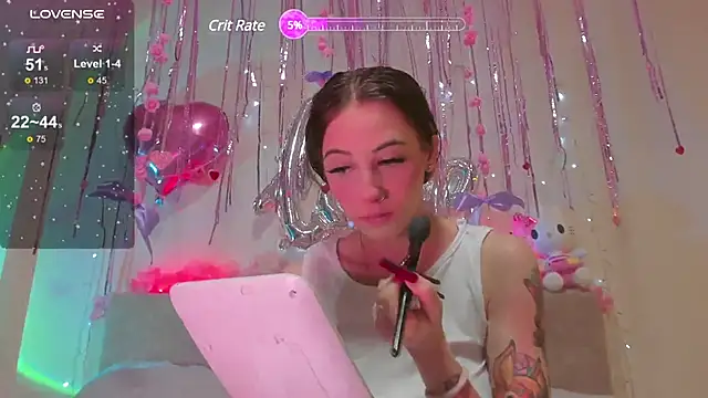 Snapshot of MelodyElf chatting on February 20, 4:14 pm MelodyElf online show from February 20, 4:14 pm