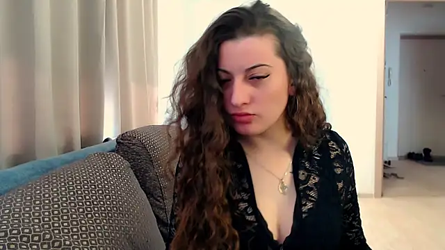 Helen Adams  online show from April 27, 6:33 am