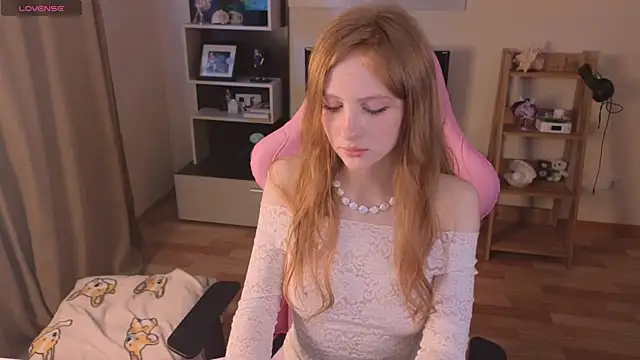 Snapshot of rara_ruru chatting on March 16, 6:42 am rara ruru online show from March 16, 6:42 am