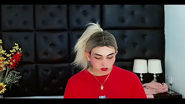Daniela Pink  online show from May 1, 7:51 pm