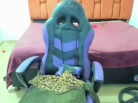 Snapshot of barbara_anal_squirt_ chatting on February 25, 6:25 am barbara anal squirt online show from February 25, 6:25 am