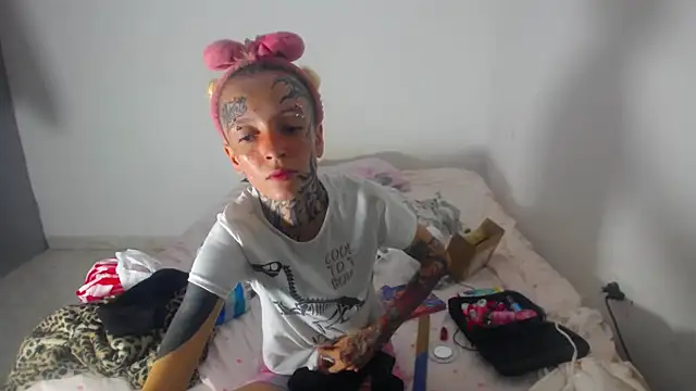 barbara anal squirt  online show from April 28, 7:19 pm