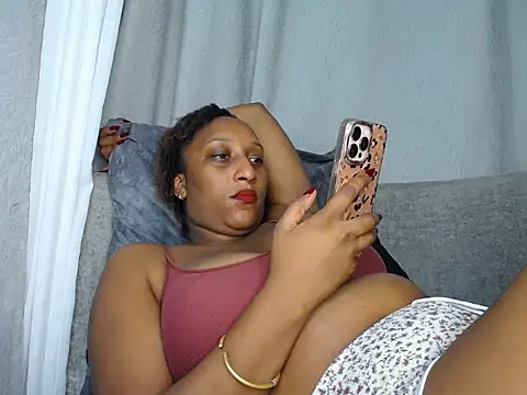 CarlaBeckky online show from March 25, 4:35 pm