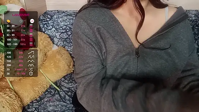 Snapshot of shuhana_ chatting on December 11, 8:58 am shuhana online show from December 11, 8:58 am