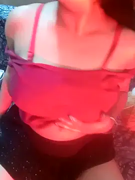 Snapshot of shuhana_ chatting on December 12, 4:37 am shuhana online show from December 12, 4:37 am