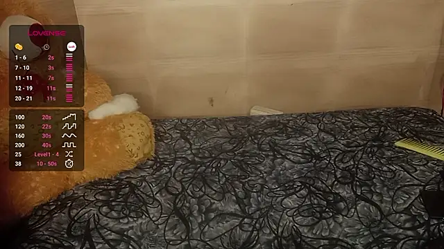 Snapshot of shuhana_ chatting on December 18, 12:54 am shuhana online show from December 18, 12:54 am