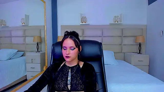 Snapshot of AnnyThompson_ chatting on November 6, 9:05 pm AnnyThompson online show from November 6, 9:05 pm