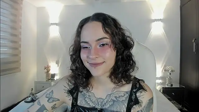 AnnyThompson  online show from February 11, 10:04 pm