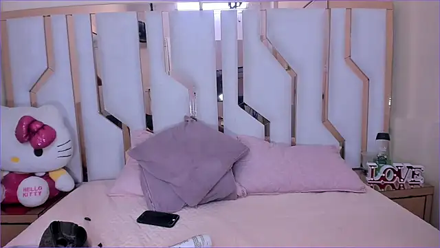 Snapshot of TifanyChill chatting on September 11, 7:36 pm TifanyChill online show from September 11, 7:36 pm