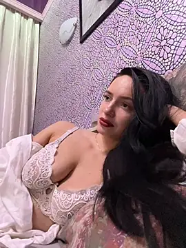 Snapshot of Kristis43 chatting on July 22, 9:06 pm Kristis43 online show from July 22, 9:06 pm