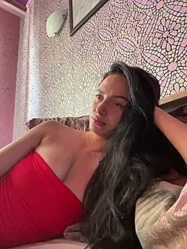 Snapshot of Kristis43 chatting on July 27, 2:13 pm Kristis43 online show from July 27, 2:13 pm