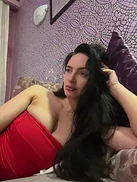 Snapshot of Kristis43 chatting on July 28, 2:18 am Kristis43 online show from July 28, 2:18 am