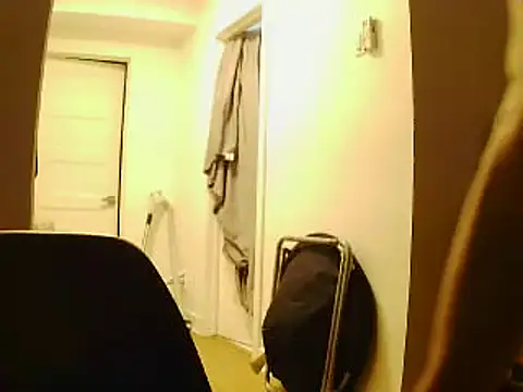 L0cKyseven77 online show from March 5, 2:46 am