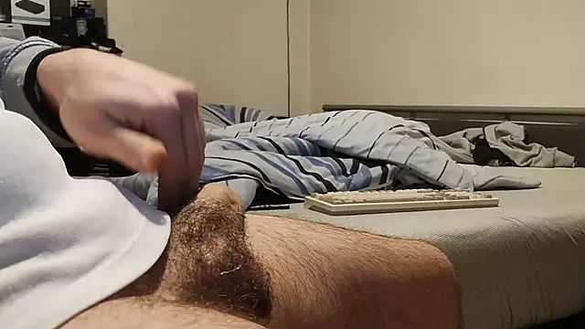 Snapshot of Alphapimmelchen chatting on January 6, 7:24 pm Alphapimmelchen online show from January 6, 7:24 pm