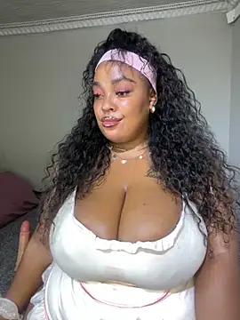 Katamia25 online show from December 28, 7:33 am