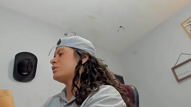 snowflake xxx online show from September 30, 3:55 am