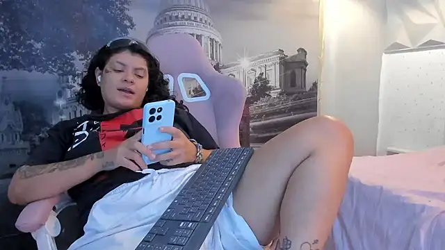 snowflake xxx online show from October 10, 2:05 pm