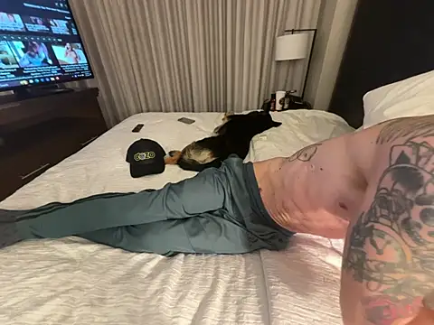 Snapshot of Alphanik4 chatting on March 22, 3:09 am Alphanik4 online show from March 22, 3:09 am