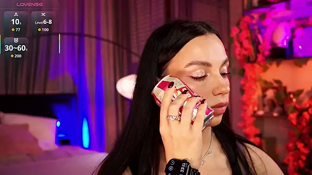 LunaNight online show from October 4, 8:18 pm