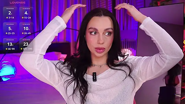 LunaNight online show from December 14, 8:35 pm