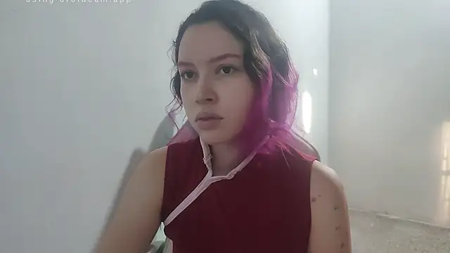 WandaDoll online show from November 23, 12:05 pm