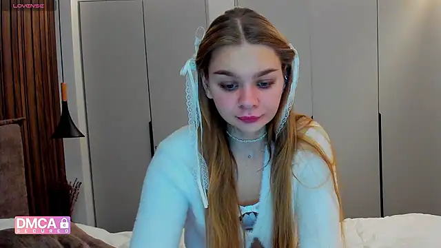 Molly sweetie online show from November 20, 7:19 am