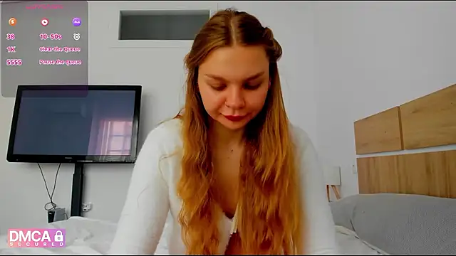 Snapshot of Molly_sweetie chatting on April 19, 6:13 am Molly sweetie online show from April 19, 6:13 am