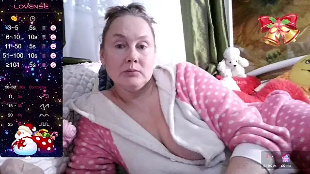 Snapshot of pussykroshka chatting on December 27, 11:17 am pussykroshka online show from December 27, 11:17 am