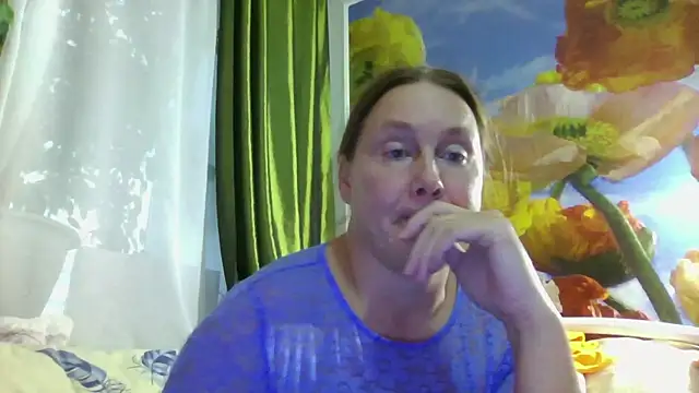 Snapshot of pussykroshka chatting on September 9, 4:28 pm pussykroshka online show from September 9, 4:28 pm