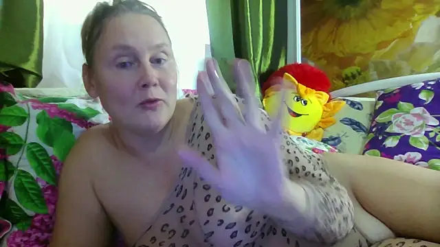 Snapshot of pussykroshka chatting on October 8, 11:30 am pussykroshka online show from October 8, 11:30 am