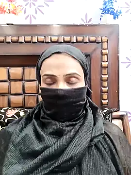 Snapshot of Yours-Bebo chatting on January 11, 12:40 pm Yours-Bebo online show from January 11, 12:40 pm