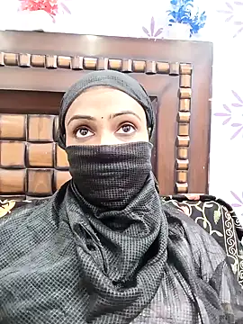 Snapshot of Yours-Bebo chatting on January 17, 12:42 pm Yours-Bebo online show from January 17, 12:42 pm