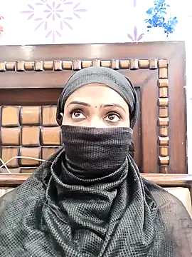 Snapshot of Yours-Bebo chatting on January 19, 6:32 pm Yours-Bebo online show from January 19, 6:32 pm