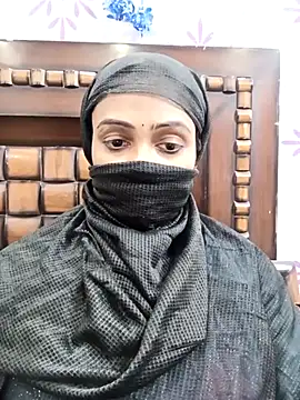 Snapshot of Yours-Bebo chatting on January 20, 8:07 pm Yours-Bebo online show from January 20, 8:07 pm