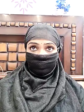 Snapshot of Yours-Bebo chatting on January 21, 3:21 pm Yours-Bebo online show from January 21, 3:21 pm