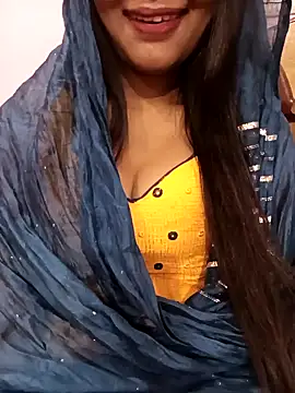 Snapshot of Yours-Bebo chatting on January 26, 11:50 am Yours-Bebo online show from January 26, 11:50 am