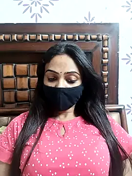 Snapshot of Yours-Bebo chatting on May 2, 11:37 am Yours-Bebo online show from May 2, 11:37 am