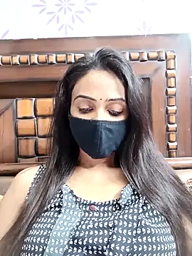 Snapshot of Yours-Bebo chatting on May 8, 9:14 am Yours-Bebo online show from May 8, 9:14 am