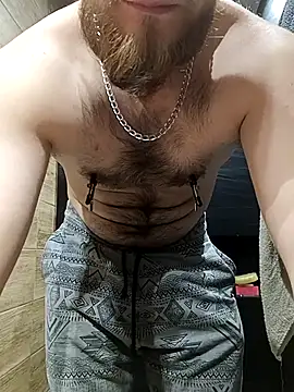 Snapshot of Sweet_bear69 chatting on December 17, 8:26 pm Sweet bear69 online show from December 17, 8:26 pm