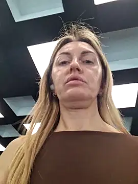 Miss    Mia  online show from February 20, 11:54 am