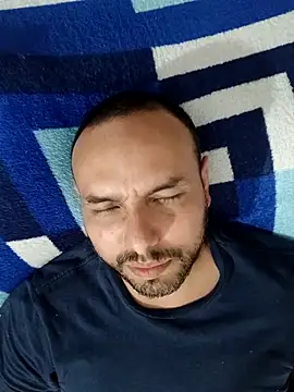 Snapshot of ElSunEagle chatting on February 27, 5:02 am ElSunEagle online show from February 27, 5:02 am