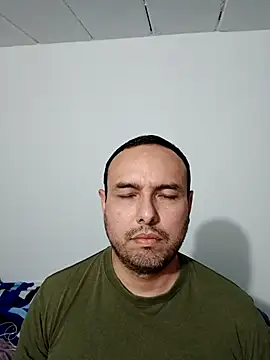 Snapshot of ElSunEagle chatting on September 17, 3:30 am ElSunEagle online show from September 17, 3:30 am