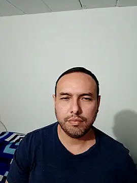 Snapshot of ElSunEagle chatting on September 20, 3:51 am ElSunEagle online show from September 20, 3:51 am