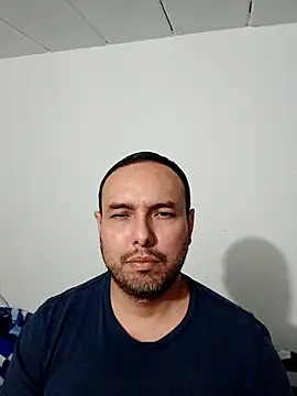 Snapshot of ElSunEagle chatting on September 21, 4:14 am ElSunEagle online show from September 21, 4:14 am