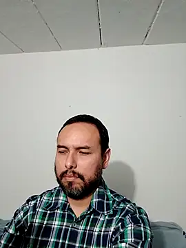 Snapshot of ElSunEagle chatting on October 20, 4:46 am ElSunEagle online show from October 20, 4:46 am