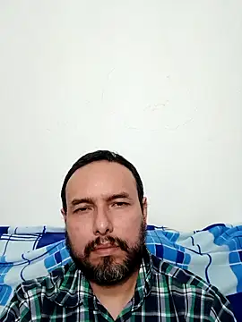 Snapshot of ElSunEagle chatting on October 24, 4:20 am ElSunEagle online show from October 24, 4:20 am