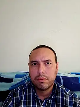 Snapshot of ElSunEagle chatting on December 19, 2:57 pm ElSunEagle online show from December 19, 2:57 pm